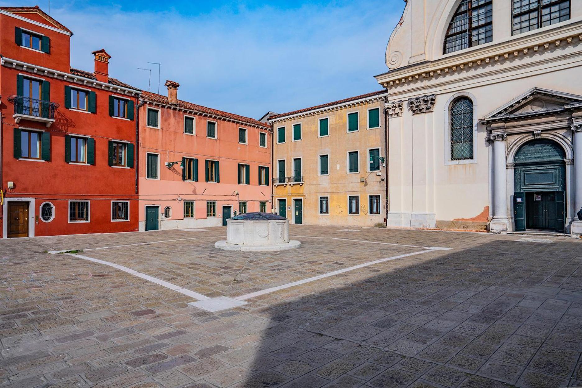 Dimora San Trovaso Enchanting Four-bedrooms Venezia